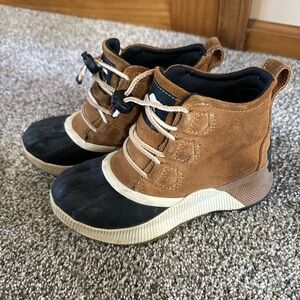 Sorel Kids Boots in Brown and Black